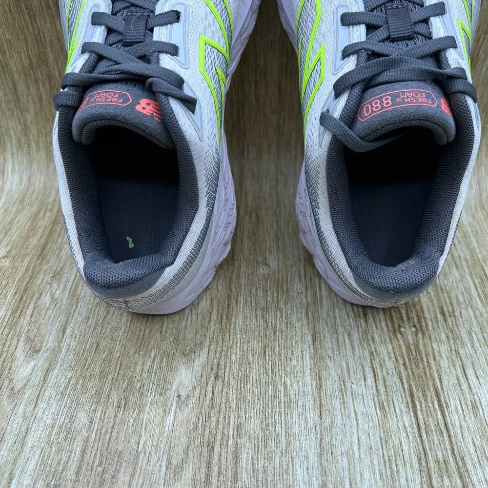 New Balance Fresh Foam x 880v14 Women's Size 10 D Running Shoe Grey W880F14